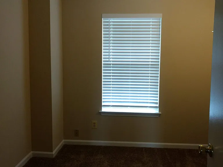 507 Mews Ct — Photo 9