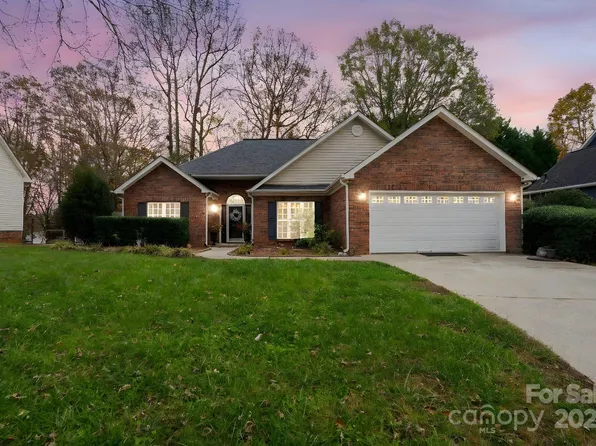 3637 Easthampton Dr, Gastonia, NC 28056