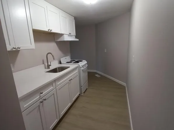 31 New London Ave, West Warwick, RI