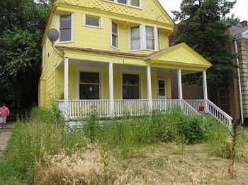 2nd image of 1822 Wellesley St