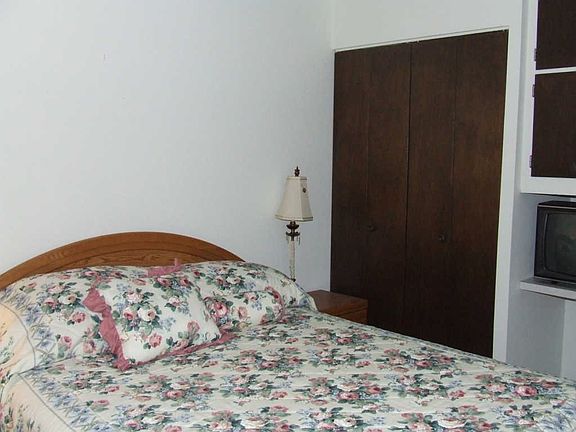 5th image of 5703 W 128th St APT 23