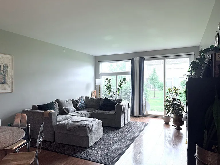 1153 E Cambria Ln S — Photo 9