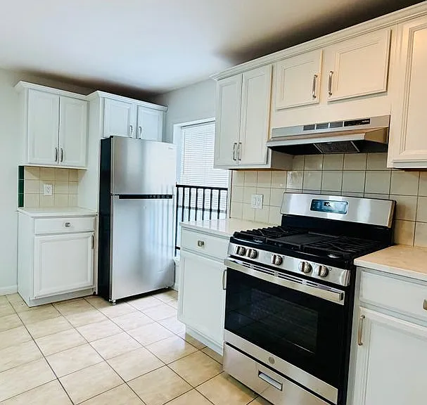 11 Cedar Street — Photo 2