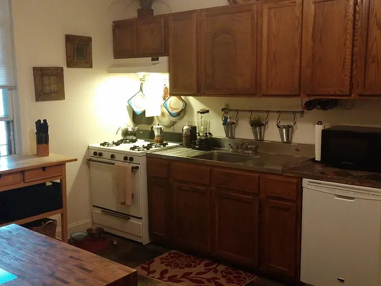Kitchen- all appliances are new and in stainless steel (this picture does not reflect changes).