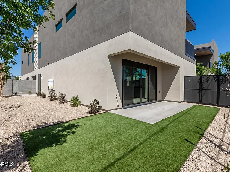 1625 E Lamar Rd #1 — Photo 27
