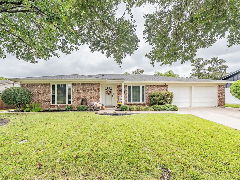 1st image of 404 W Louella Dr