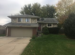 3311 Mirror Ln, Bellevue, NE 68123