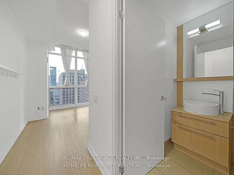 21 Carlton St #1910 — Photo 11
