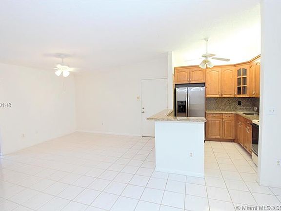 4th image of 9426 S Belfort Cir #210