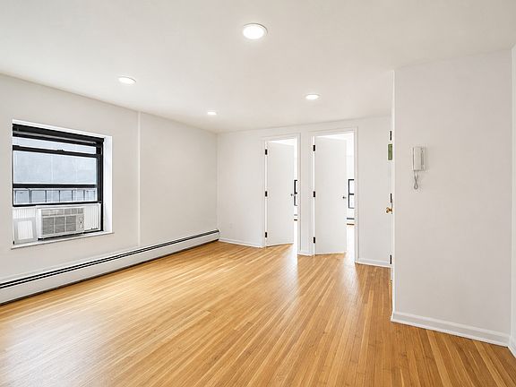 2nd image of 180 Spring St #3R