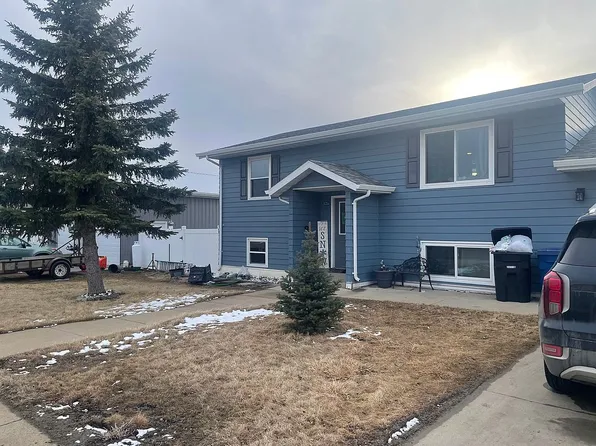 1659 4th Ave E, Dickinson, ND 58601