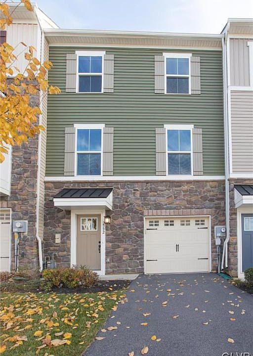 1st image of 2392 Cook Dr