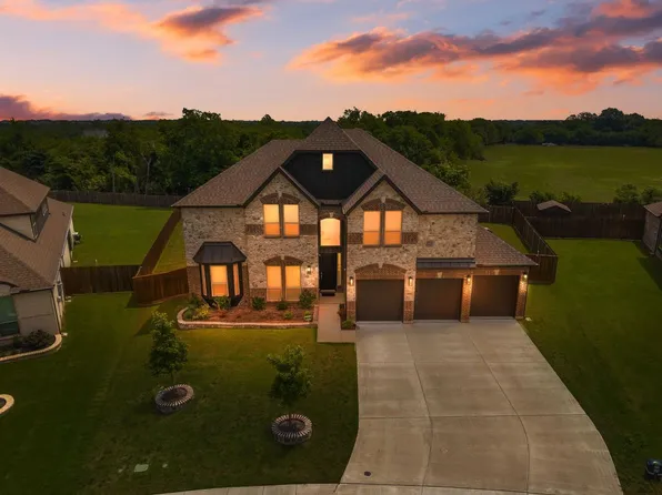 1938 Silver Creek Ln, Cedar Hill, TX 75104
