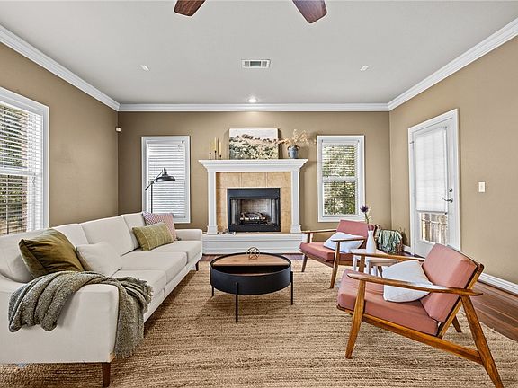 2nd image of 2517 E Turtle Creek Dr