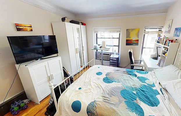 Rented by The Agency | media 11