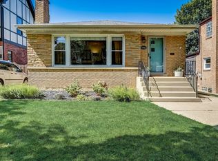 5916 N Kostner Ave, Chicago, IL 60646