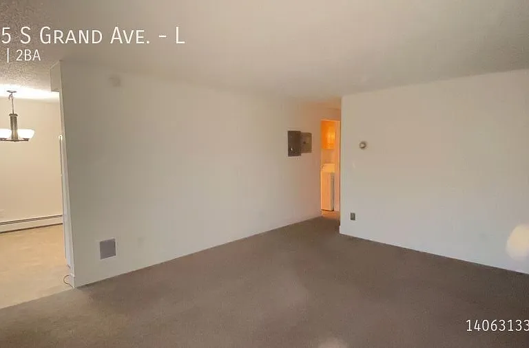 605 S Grand Ave #L — Photo 2