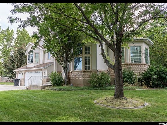 4th image of 3927 N Sun Valley Dr
