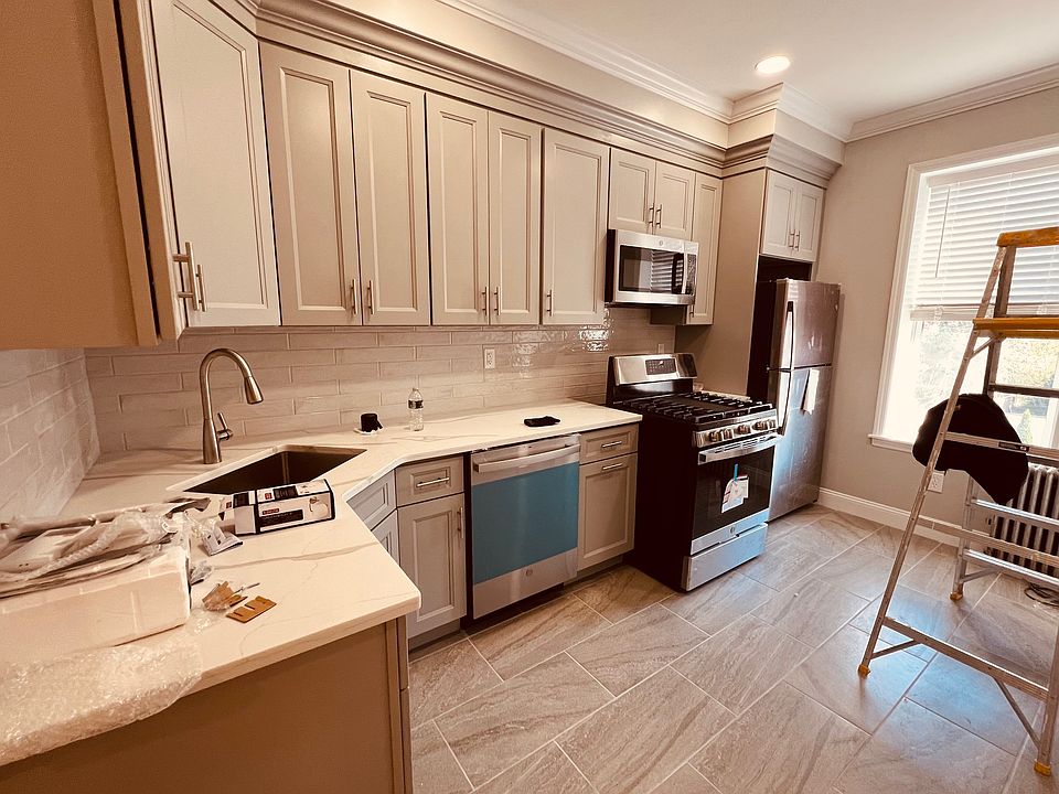 1st image of 7617 5th Ave #4