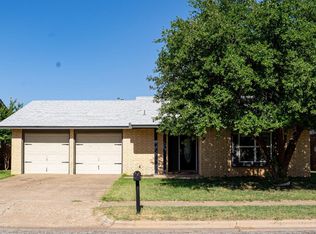 8209 Flint Ave, Lubbock, TX 79423