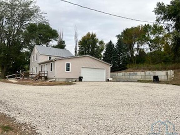 3rd image of 25324 Impala Ave