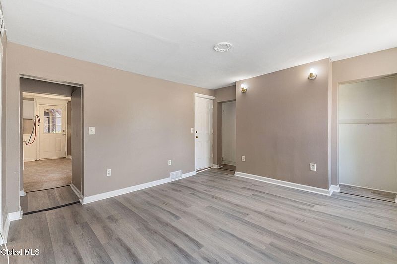 5th image of 1302 5th Avenue