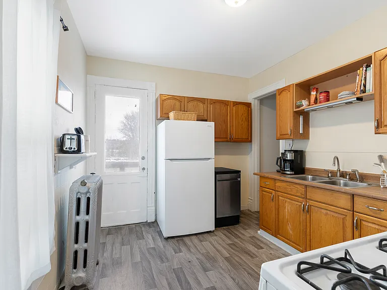 127 Ashworth Pl — Photo 18