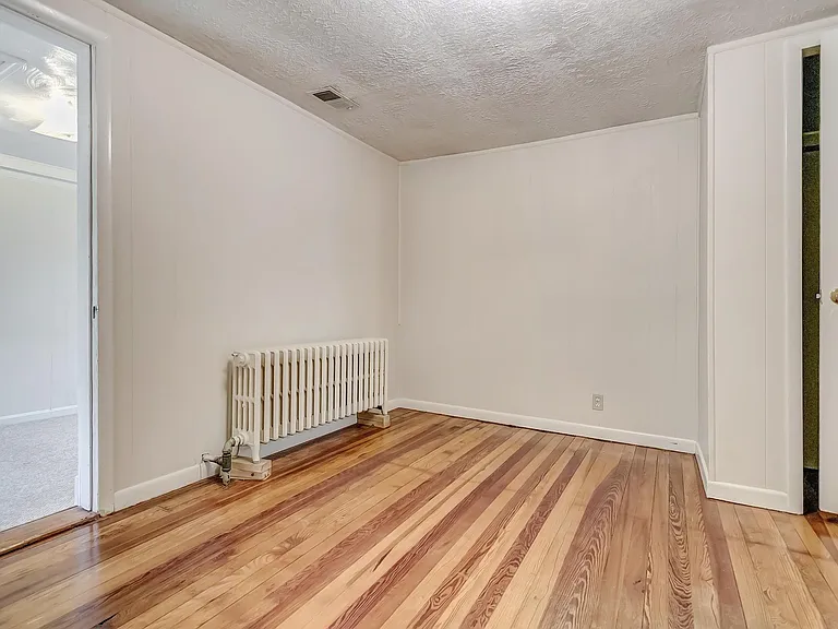 9038 Rhode Island Ave — Photo 27