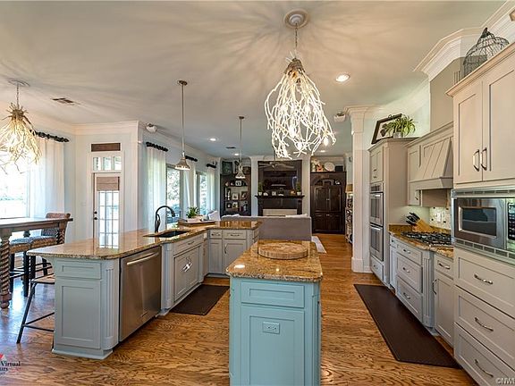 4th image of 209 Bridgepoint Cir