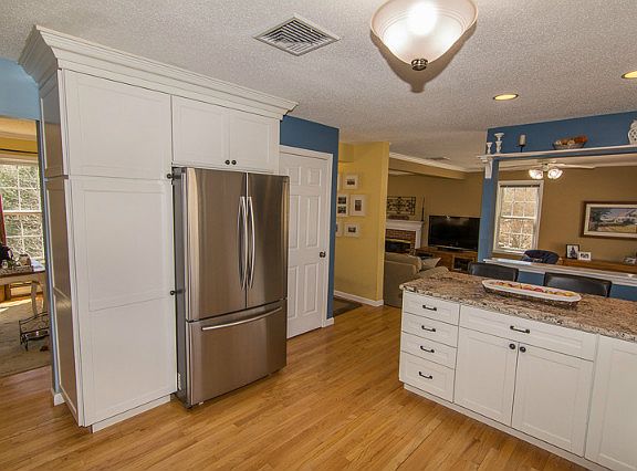5th image of 27 Pepperwood Dr