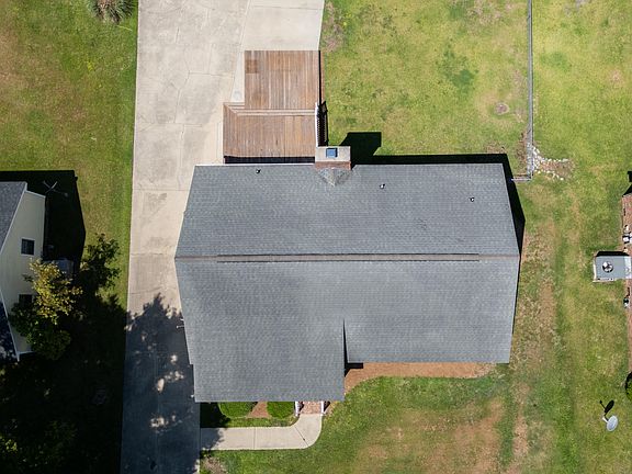 5th image of 1124 Beechwood Drive