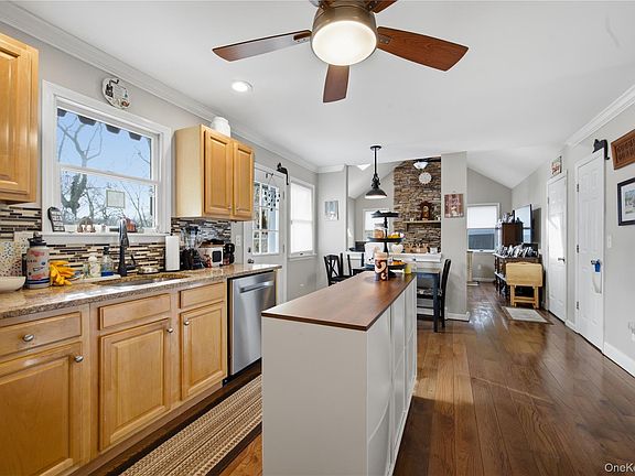 3rd image of 38 Elizabeth Drive