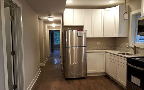 5th image of 4812 S Damen Ave #1