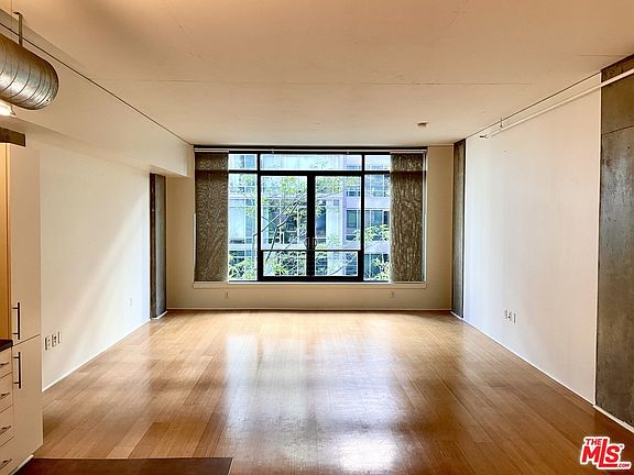 3rd image of 1111 S Grand Ave APT 602