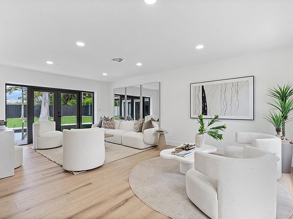 5th image of 4721 Bayview Drive