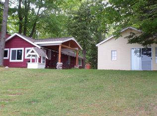 4762 Hiawatha Dr, Cheboygan, MI 49721