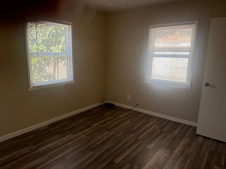 1355-1429 Sweetwater Lane — Photo 6