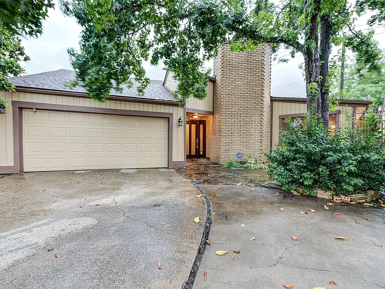 10850 Kirktown Dr — Photo 1