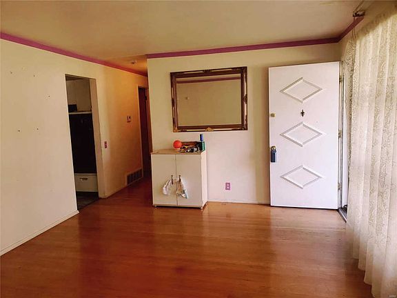 5th image of 9736 Perch Dr