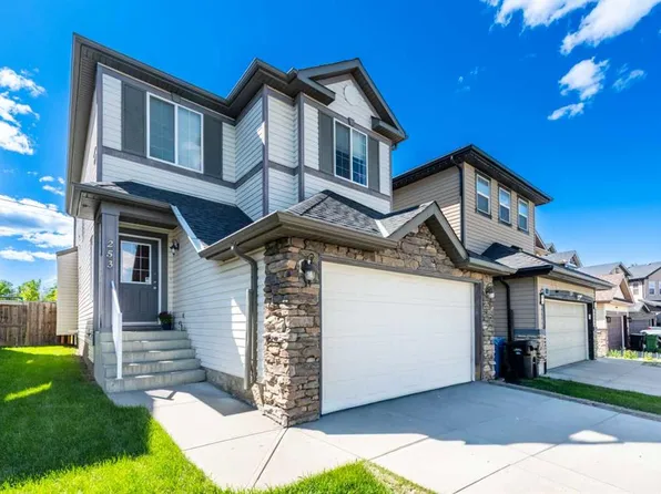 253 E Bridleridge Vw SW, Calgary, AB T2Y 0E6