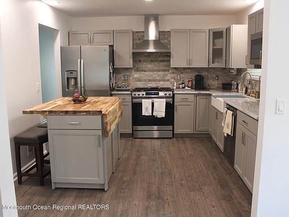 2nd image of 26 Rosewood Court