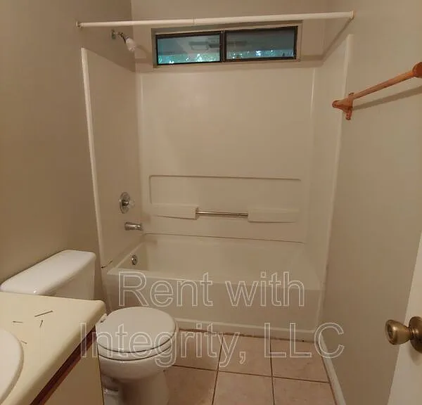 905 Tomahawk Ct — Photo 12