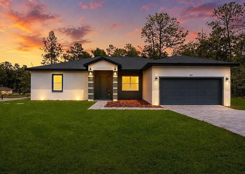 1st image of 9651 W Pineview Way