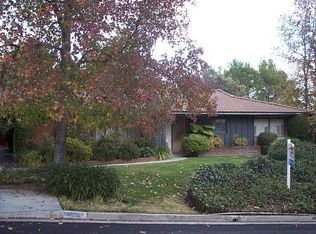 4818 Matley Rd, La Canada Flintridge, CA 91011