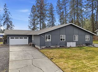 1122 E Bedivere Dr, Spokane, WA 99218