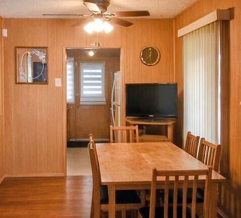 4th image of 2215 W 132nd St