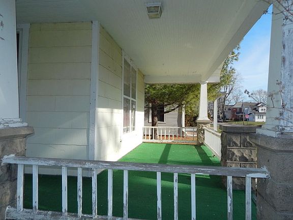 2nd image of 521 W Central Ave