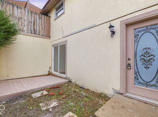 2813 Del Prado Dr, Indianapolis, IN 46227