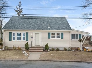 132 Southern St, Cranston, RI 02920