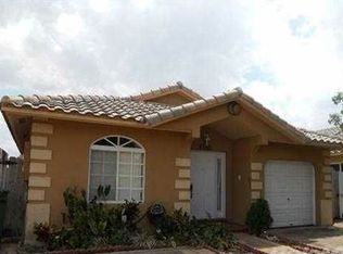 10134 NW 127th St, Hialeah Gardens, FL 33018
